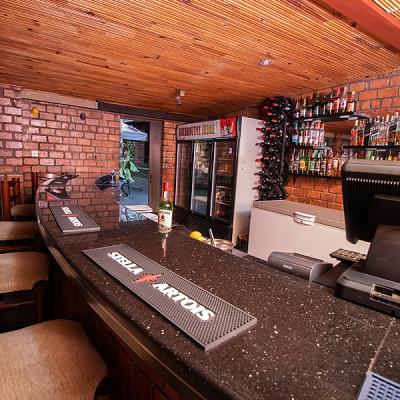 Lodge Bar